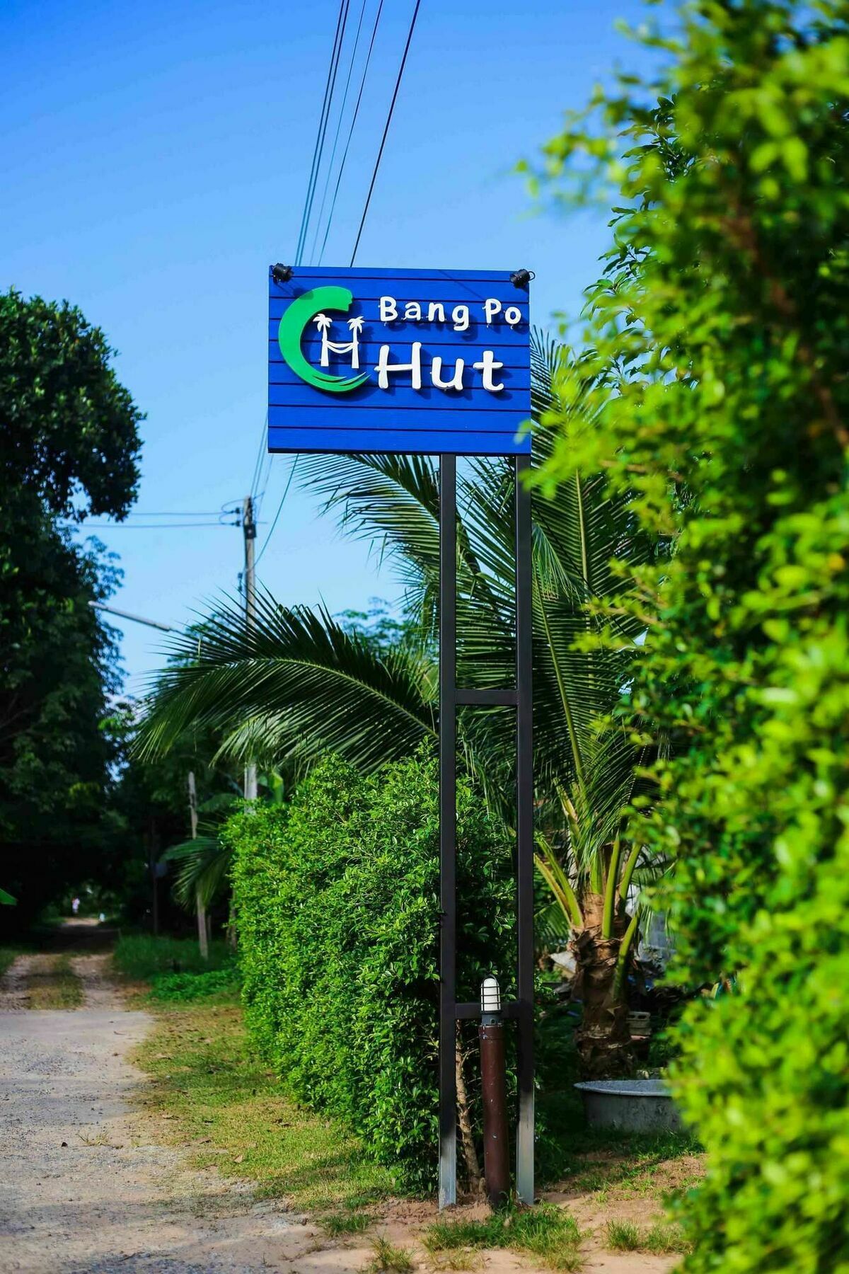 Bang Po Hut Hotel Ban Bang Po Exterior photo